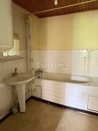  Immeuble � vendre 10 pi�ces 150 m�