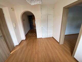  Appartement à louer 3 pièces 76 m²