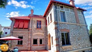  Maison  vendre 8 pices 264 m