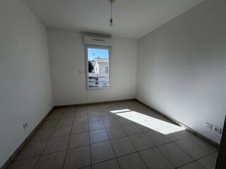  Appartement à louer 3 pièces 76 m²