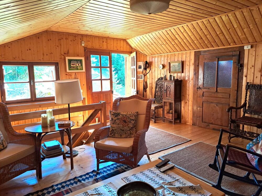 Vente Maison LAMOURA : Un refuge authentique au cœur de la nature Lamoura