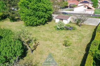  Terrain à vendre 5 pièces 698 m²