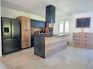  Villa à vendre 8 pièces 200 m²