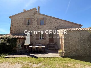  Maison à vendre 10 pièces 210 m²