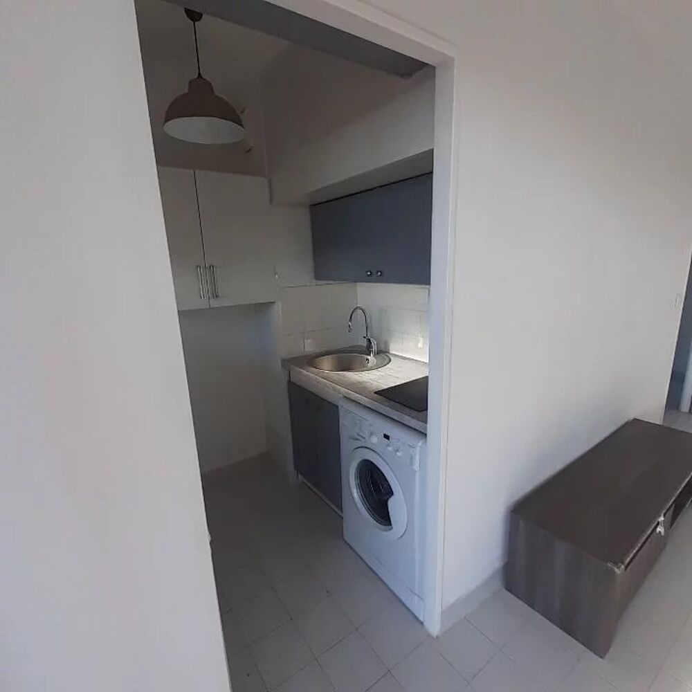 Location Appartement Deux pièces de 40 m² avec terrasse et parking Antibes