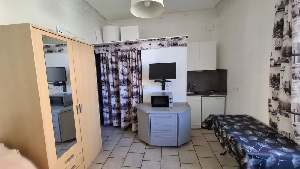 Location Appartement Studio situé proche de l'arrêt de tram de magnan Nice