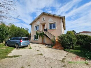  Maison à vendre 8 pièces 221 m²