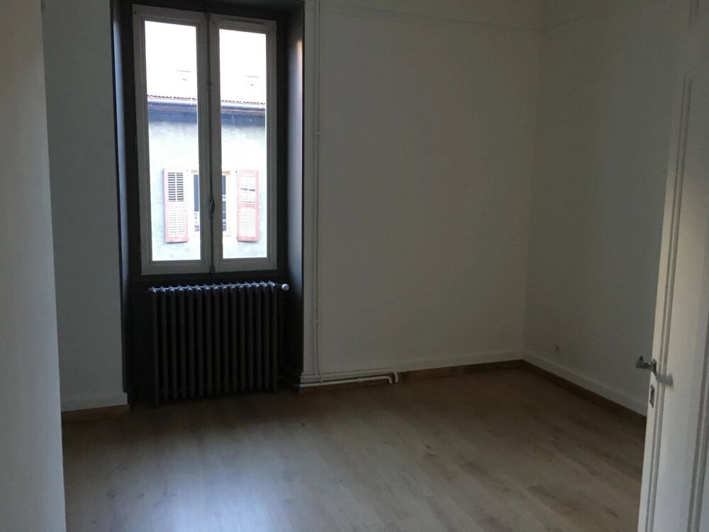 F3 1er étage - SALLANCHES (Centre ville/Prox Eglise-Quais)