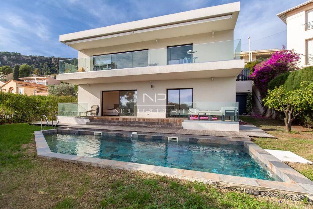Coeur de Villefranche-sur-Mer, superbe villa moderne avec 6 cham
