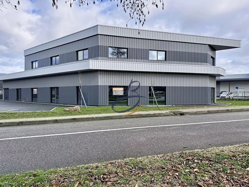   À LOUER – BUREAUX MODERNES DE 130 m² à Bourgoin-Jallieu Bourgoin-jallieu