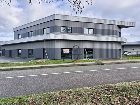   À LOUER – BUREAUX MODERNES DE 130 m² à Bourgoin-Jallieu 