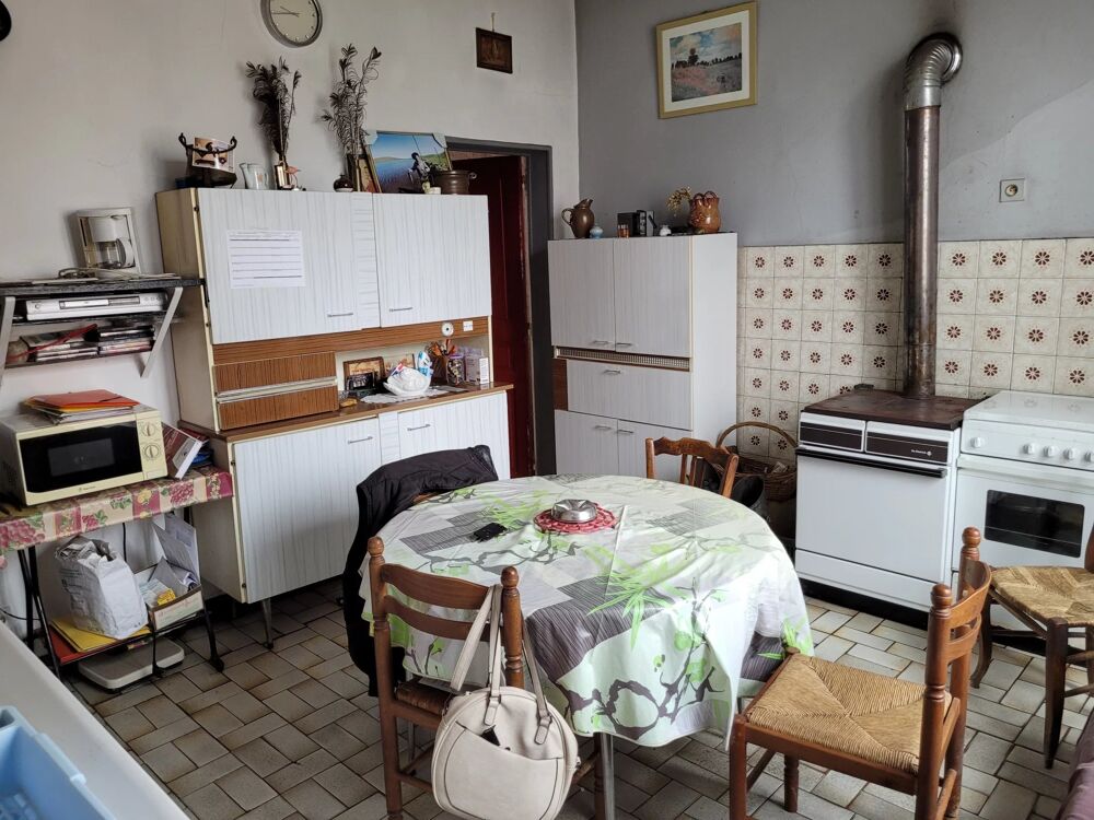 MAISON DE MINEUR AVEC TERRAIN