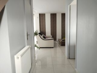  Maison � vendre 8 pi�ces 140 m�