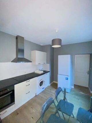  Appartement à louer 2 pièces 44 m²