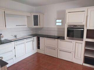  Maison à louer 6 pièces 180 m²