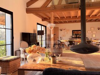 Villa à vendre 15 + pièces 430 m²