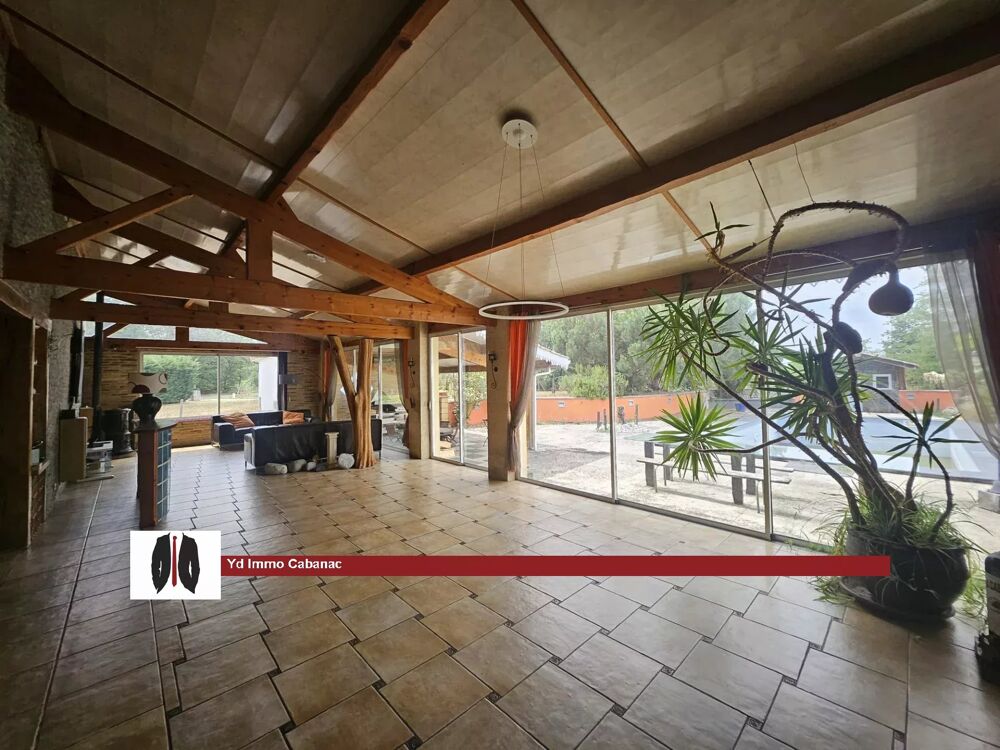 MAISON FAMILIALE AVEC PISCINE