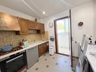  Appartement à louer 4 pièces 83 m²