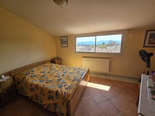  Immeuble  vendre 13 pices 331 m