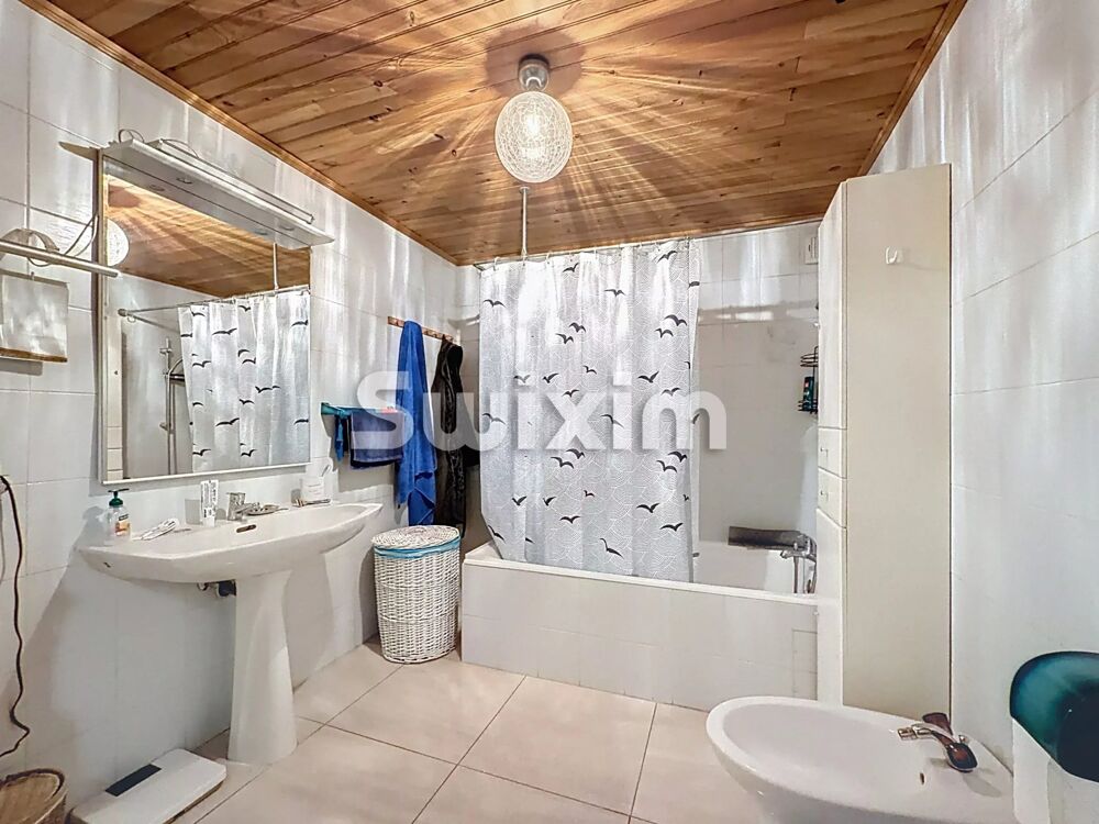 � vendre  Maison Ornex (01210)