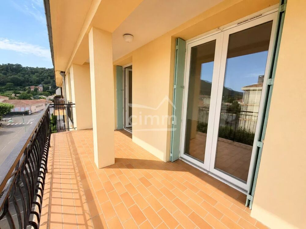 Appartement T3 de 80 m² refait à neuf