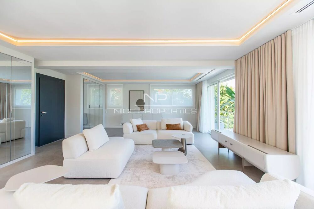 Vente Maison Cap d'Antibes, splendide villa moderne rénovée avec piscine et s Antibes