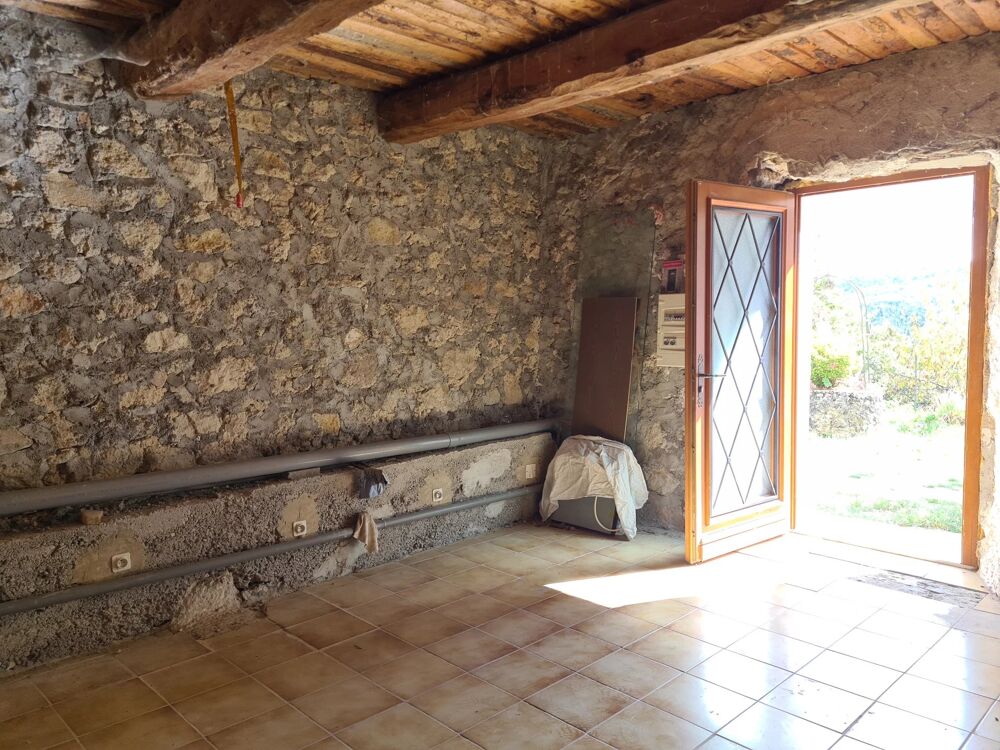 Maison à rénover avec garage, jardin et fort potentiel Idéal in