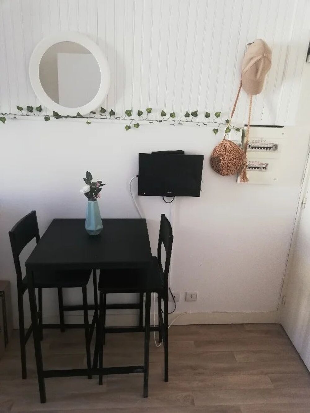 Location Appartement Studio avec balcon - Loyer 460euros Nice