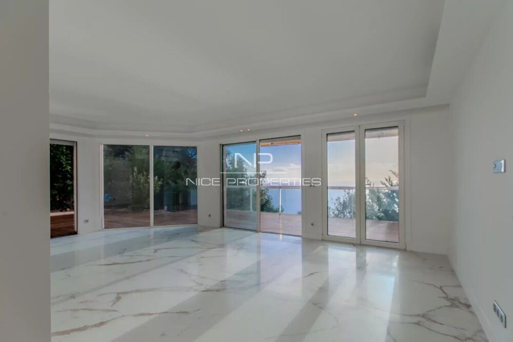 � vendre  Appartement Roquebrune-Cap-Martin (06190)
