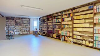  Immeuble � vendre 15 + pi�ces 1800 m�