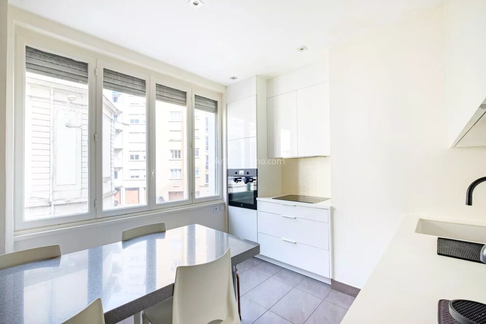 Vente Appartement À vendre – Superbe T4 familial de 138 m² – Lyon 6?, à deux pas d Lyon 6