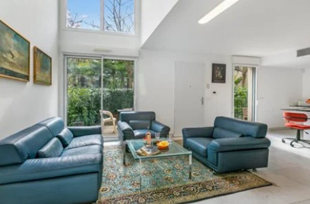 Location Appartement Deux pièces de 68m² avec terrasse de 17m² Antibes