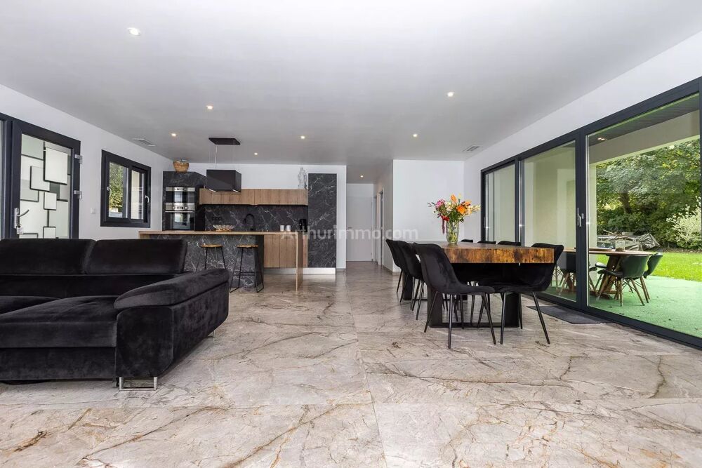 EXCLUSIVITE - ST VICTOR DE MORESTEL