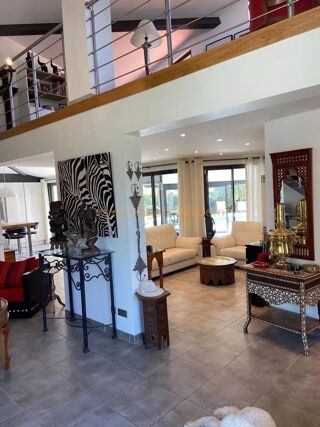  Maison � vendre 5 pi�ces 230 m�