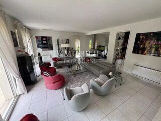  Maison � vendre 8 pi�ces 267 m�