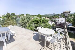  Appartement � louer 6 pi�ces 123 m� Marseille 11�me