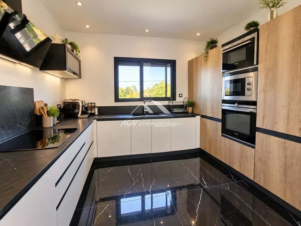 Vente Maison Proche Alès, maison 155 m² avec piscine et logement indépendant Salindres