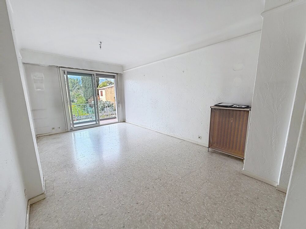 Vente Appartement Grand 2 Piéces les Colombiers de m² avec cave et Parking Extérie Le cannet