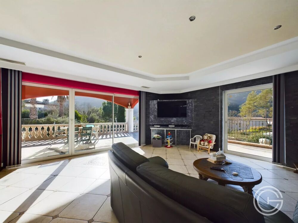 Maison en copropriété - Quartier du Crouzelier - Contes