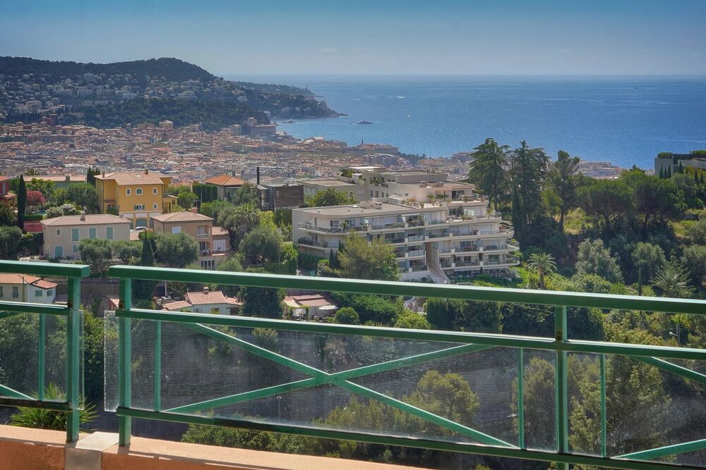 Nice Corniche Bellevue  3 pièces de standing avec terrasse, pis