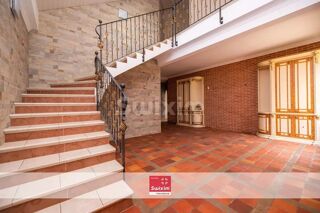  Villa � vendre 15 + pi�ces 480 m�