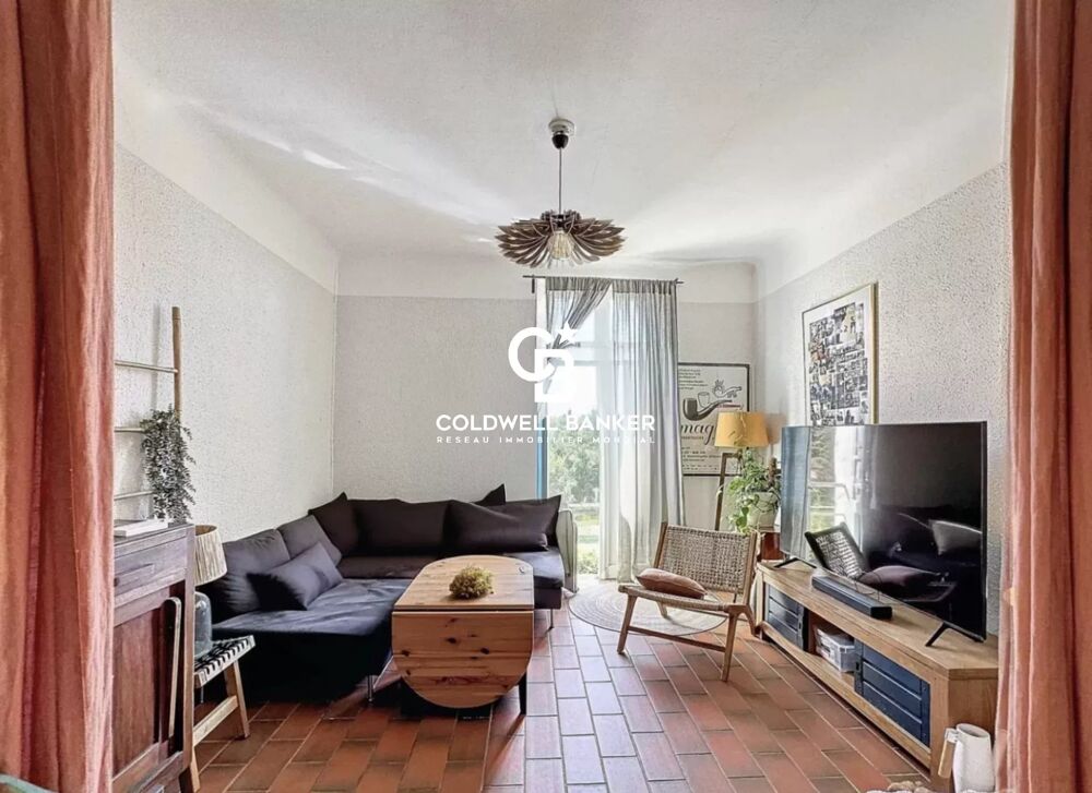 Propriété à Fort Potentiel, Ensemble de Quatre Appartements à Ré