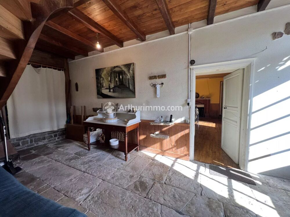 Grande maison de village de 259 m² à Villiers-Couture