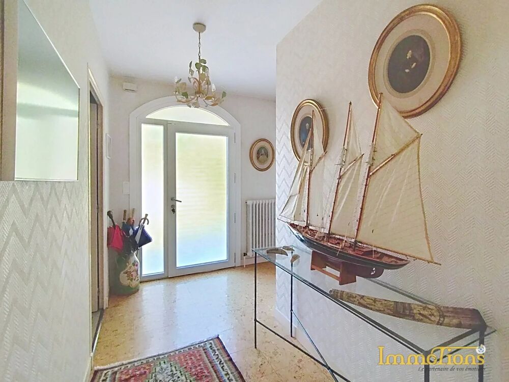 SAINT-MARCELLIN  Maison darchitecte de plus de 200 m², 6 chamb