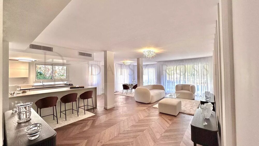 Rare appartement de luxe en duplex de 6 pièces sur le pr....