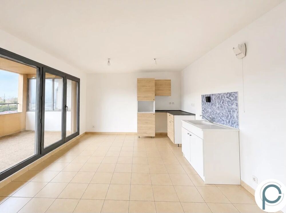 Vente Appartement Sanary/Ollioules - T3  avec terrasse et parking Sanary-sur-mer