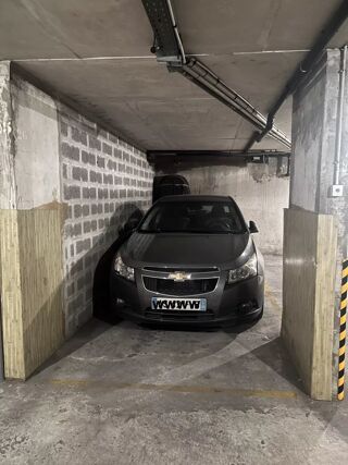  Parking / Garage à vendre 