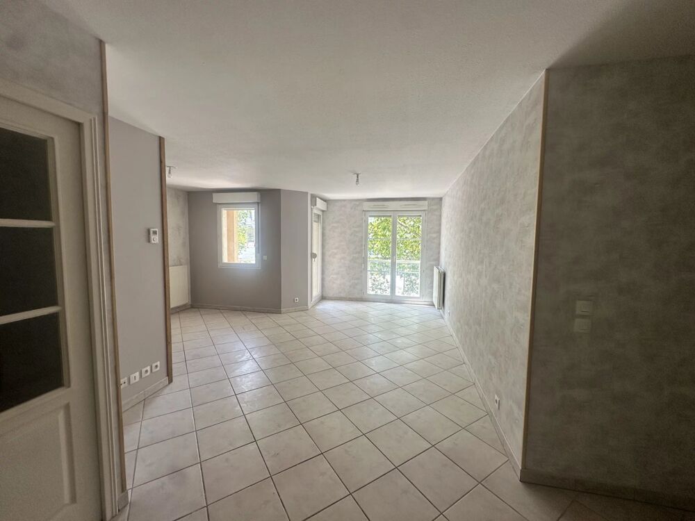 T4 lumineux de 87 m² avec balcon, ascenseur et garage en option