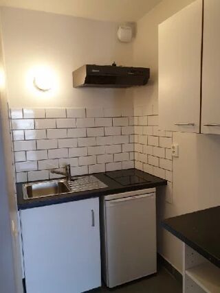  Appartement à louer 1 pièce 32 m²