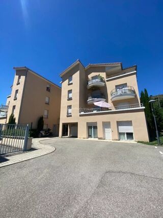  Appartement  louer 2 pices 68 m
